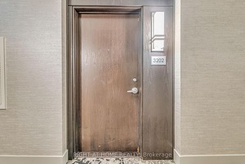 Photo 30 at 3202 - 8 York Street, Waterfront Communities C1, Toronto