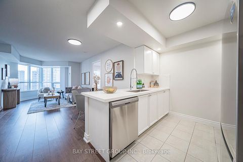 Photo 10 at 1723 - 500 Doris Avenue, Willowdale East, Toronto