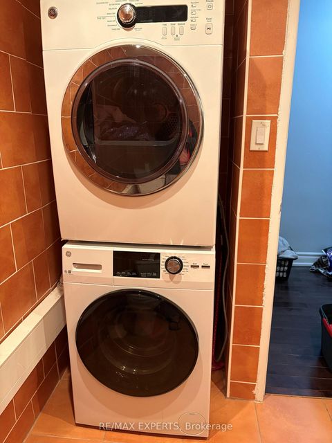 Photo 11 at PH15 - 11 WINCOTT Drive, The Westway, Toronto