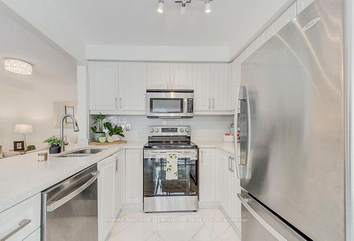 Photo 21 at 133 Long Point Drive, Oak Ridges Lake Wilcox, Richmond Hill