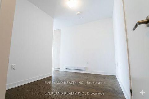 Photo 14 at 703 - 11 Wellesley Street W, Bay Street Corridor, Toronto