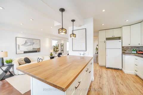 Photo 10 at 1083 Pharmacy Avenue, Maryvale, Toronto