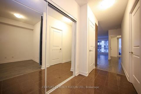 Photo 9 at 512 - 9205 yonge st Avenue, Langstaff, Richmond Hill