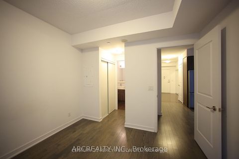 Photo 12 at 512 - 9205 yonge st Avenue, Langstaff, Richmond Hill