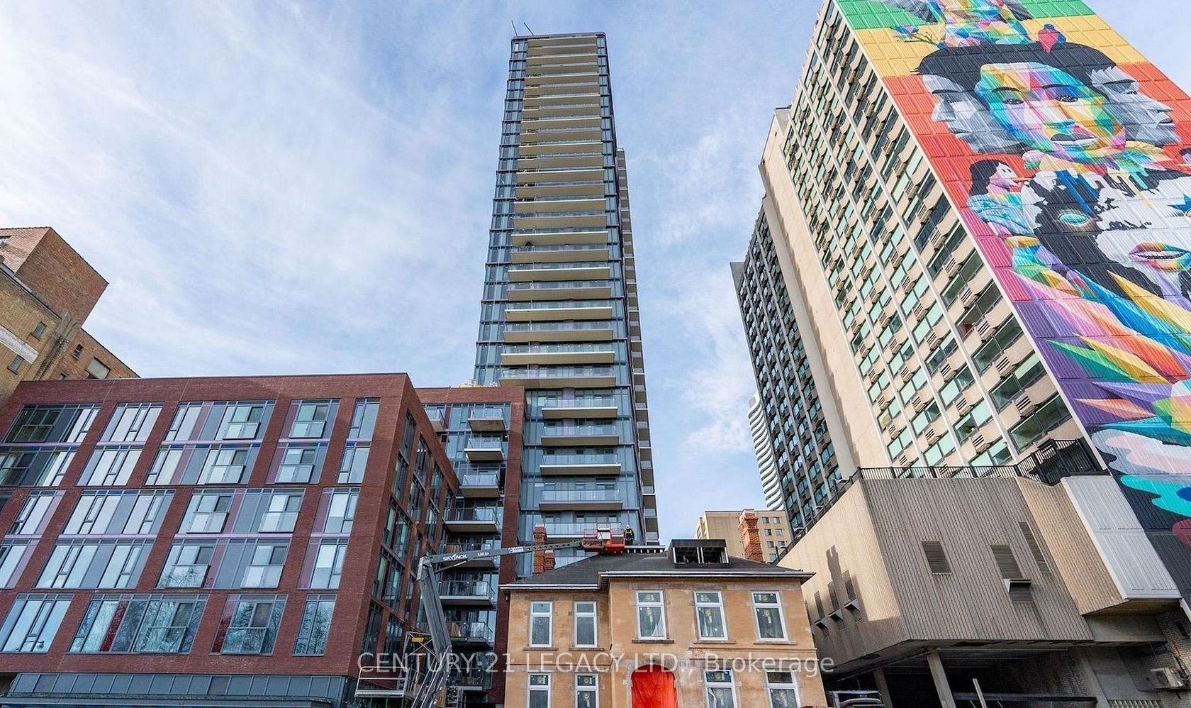 2505 - 308 Jarvis Street, Yonge Corridor, Toronto by Loree Meneguzzi Real Estate 2505 - 308 Jarvis Street, Yonge Corridor, Toronto