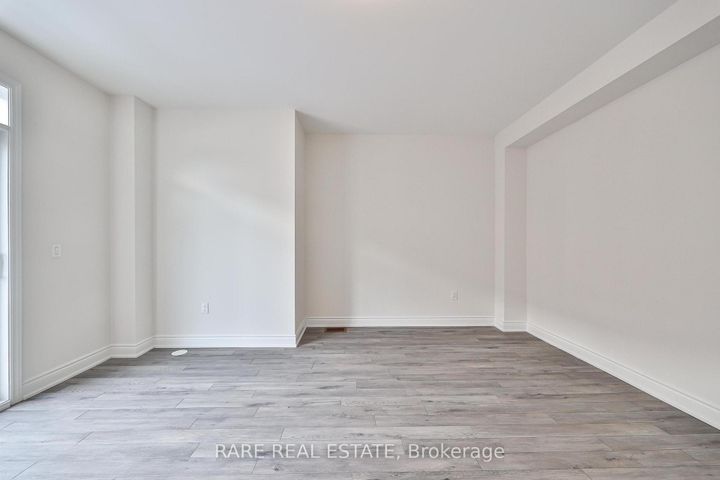 Photo 27 at 6 Tarmola Park Court, Humber Summit, Toronto