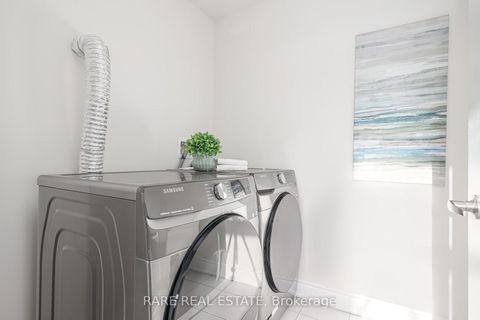 Photo 13 at 6 Tarmola Park Court, Humber Summit, Toronto