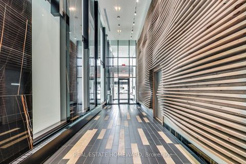 Photo 13 at 320 - 111 Bathurst Street, Waterfront Communities C1, Toronto