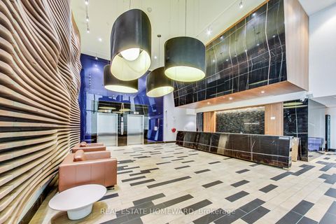 Photo 14 at 320 - 111 Bathurst Street, Waterfront Communities C1, Toronto