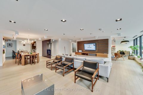 Photo 18 at 320 - 111 Bathurst Street, Waterfront Communities C1, Toronto