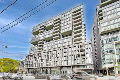 Photo 20 at 320 - 111 Bathurst Street, Waterfront Communities C1, Toronto