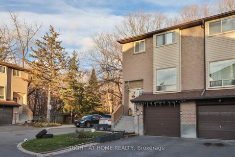 Photo 2 at 255 - 55 Collinsgrove Road, West Hill, Toronto