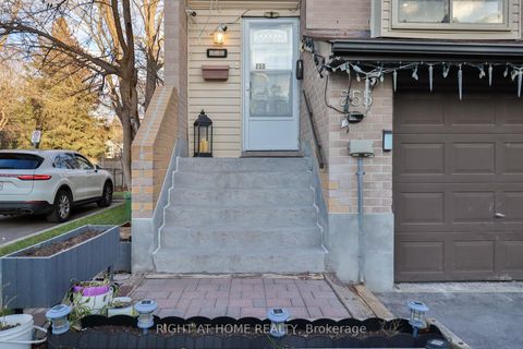 Photo 3 at 255 - 55 Collinsgrove Road, West Hill, Toronto