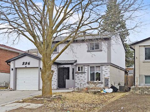Photo 1 at 226 Thoms Crescent, Central Newmarket, Newmarket