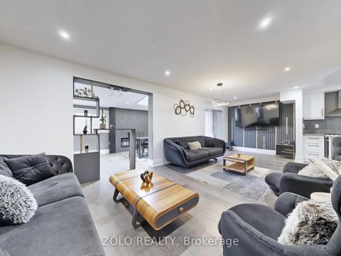 Photo 8 at 226 Thoms Crescent, Central Newmarket, Newmarket