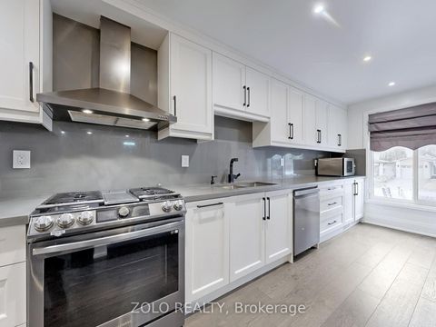 Photo 16 at 226 Thoms Crescent, Central Newmarket, Newmarket