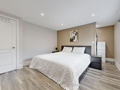Photo 22 at 226 Thoms Crescent, Central Newmarket, Newmarket