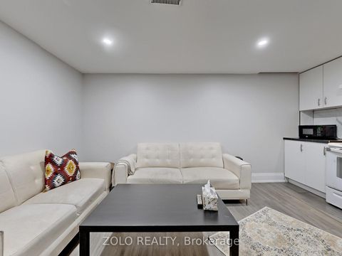 Photo 37 at 226 Thoms Crescent, Central Newmarket, Newmarket