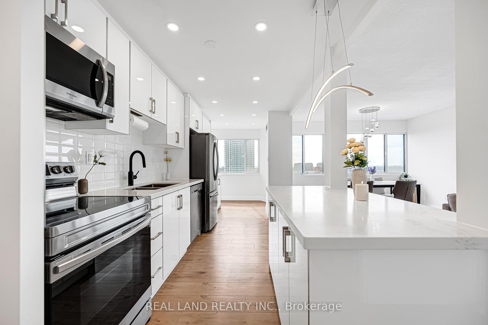 1901 - 50 Elm Drive E, Mississauga Valleys, Mississauga 