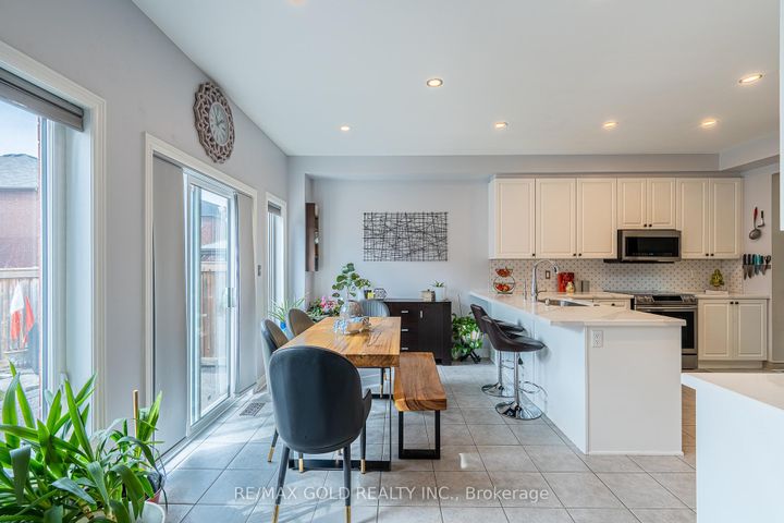 Photo 12 at 83 Cookview Drive, Wellington, Brampton