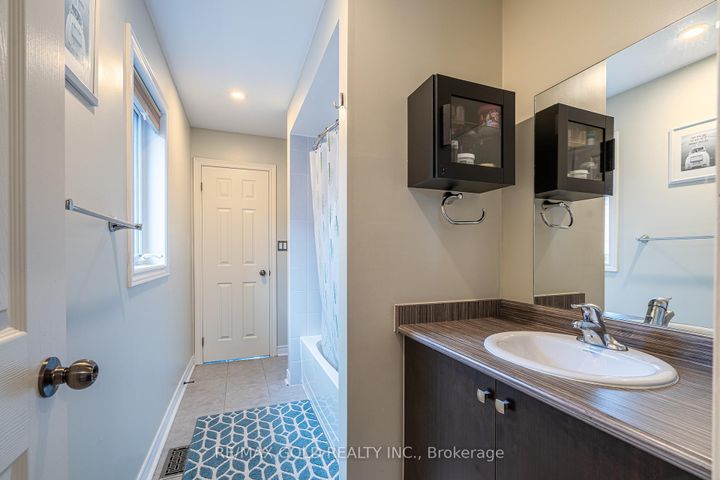 Photo 29 at 83 Cookview Drive, Wellington, Brampton