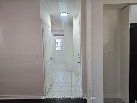 Photo 1 at 5 Heather Fullerton Road, Sutton & Jackson's Point, Georgina