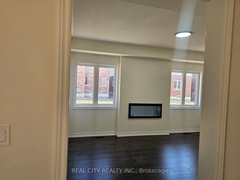 Photo 5 at 5 Heather Fullerton Road, Sutton & Jackson's Point, Georgina