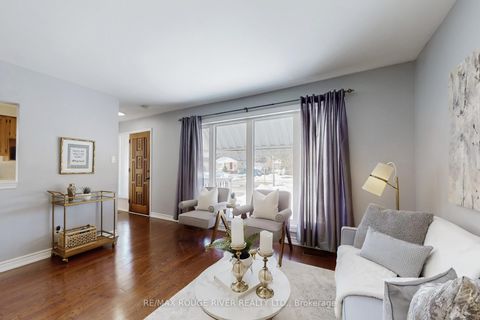 Photo 3 at 116 Lord Roberts Drive, Eglinton East, Toronto