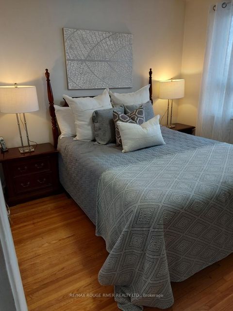 Photo 6 at 116 Lord Roberts Drive, Eglinton East, Toronto