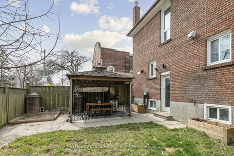 Photo 34 at 50 Denison Avenue, Bellwoods, Toronto