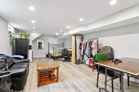 Photo 39 at 50 Denison Avenue, Bellwoods, Toronto