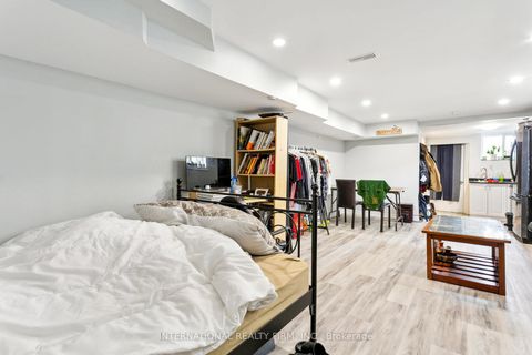 Photo 40 at 50 Denison Avenue, Bellwoods, Toronto