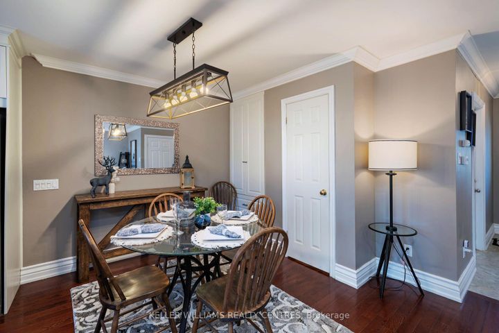 Photo 10 at 20 - 6779 Glen Erin Drive, Meadowvale, Mississauga