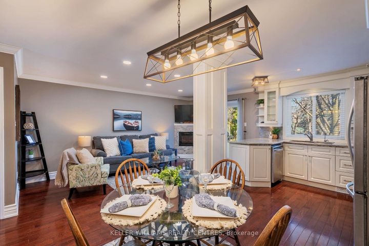 Photo 11 at 20 - 6779 Glen Erin Drive, Meadowvale, Mississauga