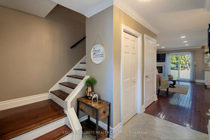 Photo 13 at 20 - 6779 Glen Erin Drive, Meadowvale, Mississauga