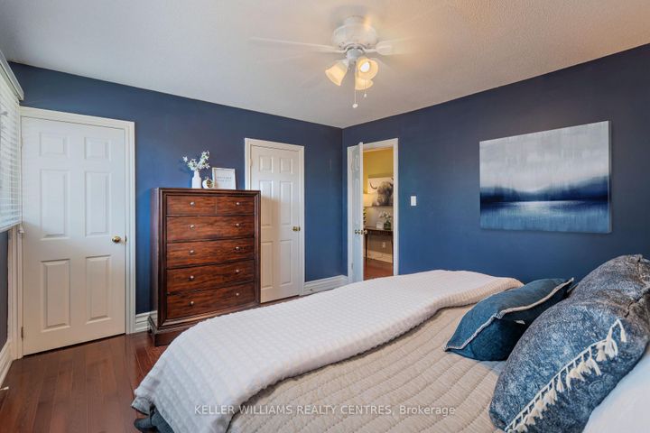 Photo 15 at 20 - 6779 Glen Erin Drive, Meadowvale, Mississauga