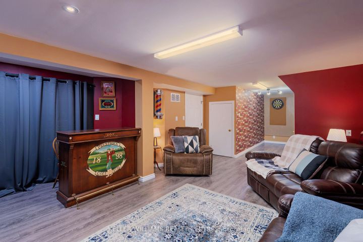 Photo 22 at 20 - 6779 Glen Erin Drive, Meadowvale, Mississauga