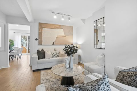 Photo 4 at 26 - 50 Silverbell Grove, Malvern, Toronto