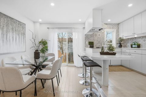 Photo 6 at 26 - 50 Silverbell Grove, Malvern, Toronto