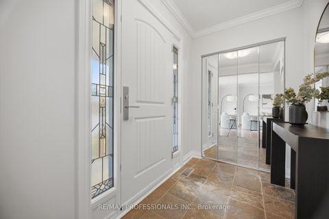 Photo 2 at 2 Thicket Road, Markland Wood, Toronto