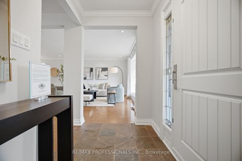 Photo 3 at 2 Thicket Road, Markland Wood, Toronto