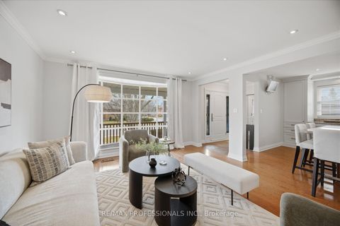 Photo 4 at 2 Thicket Road, Markland Wood, Toronto