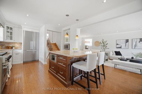 Photo 14 at 2 Thicket Road, Markland Wood, Toronto