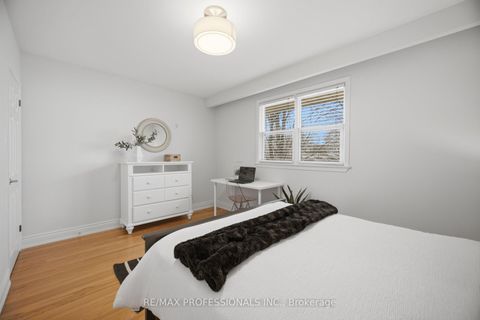 Photo 19 at 2 Thicket Road, Markland Wood, Toronto
