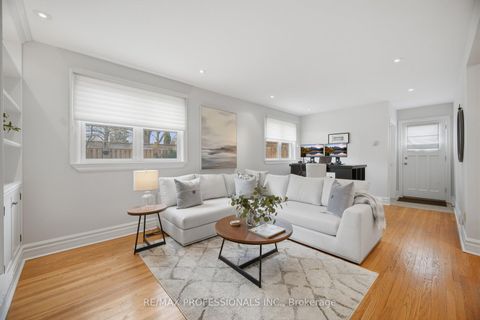 Photo 26 at 2 Thicket Road, Markland Wood, Toronto