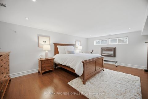 Photo 34 at 2 Thicket Road, Markland Wood, Toronto