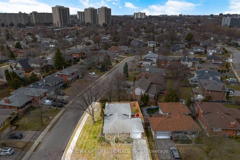Photo 44 at 2 Thicket Road, Markland Wood, Toronto
