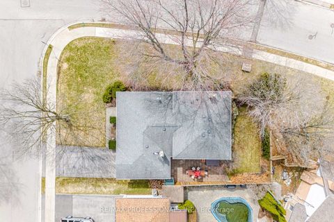 Photo 45 at 2 Thicket Road, Markland Wood, Toronto
