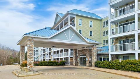 Photo 2 at 327 - 900 Bogart Mill Trail, College Manor, Newmarket