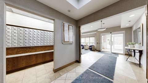 Photo 4 at 327 - 900 Bogart Mill Trail, College Manor, Newmarket